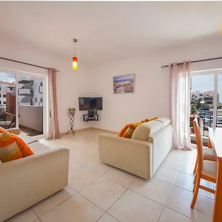 B41 - Windmill Modern With Pool