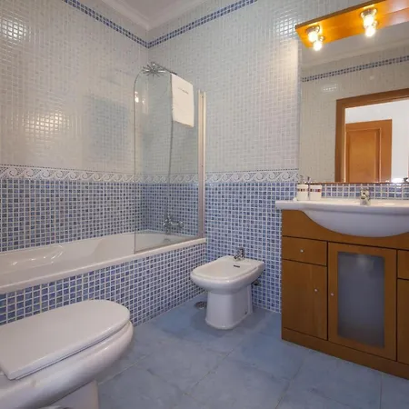 B41 - Windmill Modern With Pool