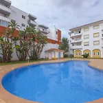 B41 - Windmill Modern With Pool * Lagos