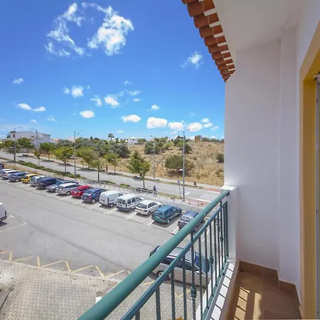 B41 - Windmill Modern With Pool