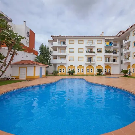 B41 - Windmill Modern With Pool Apartment *