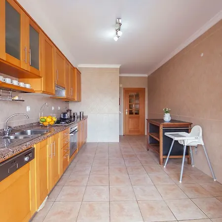 B41 - Windmill Modern With Pool Apartment *