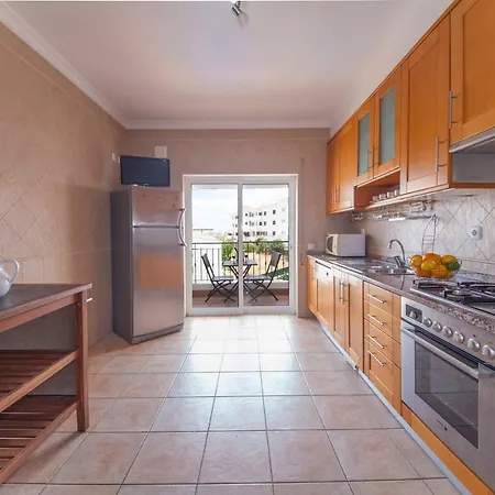 Apartment B41 - Windmill Modern With Pool *