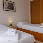 B41 - Windmill Modern With Pool * לאגוּ‏ש