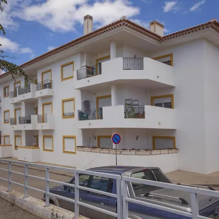 B41 - Windmill Modern With Pool *